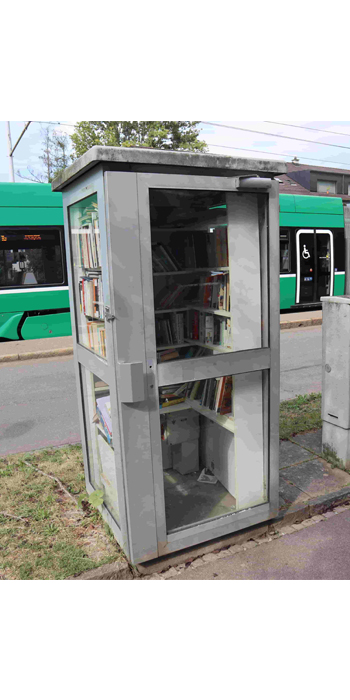 Bücherschrank Bruderholzallee